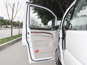 2017款M5 1.6L 手动舒适型 驾驶位车门