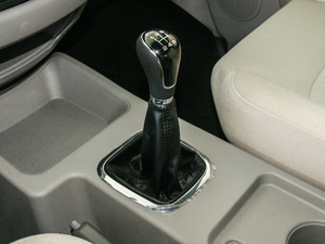 2017款V3 1.5L 手动舒适型 7座 换挡杆
