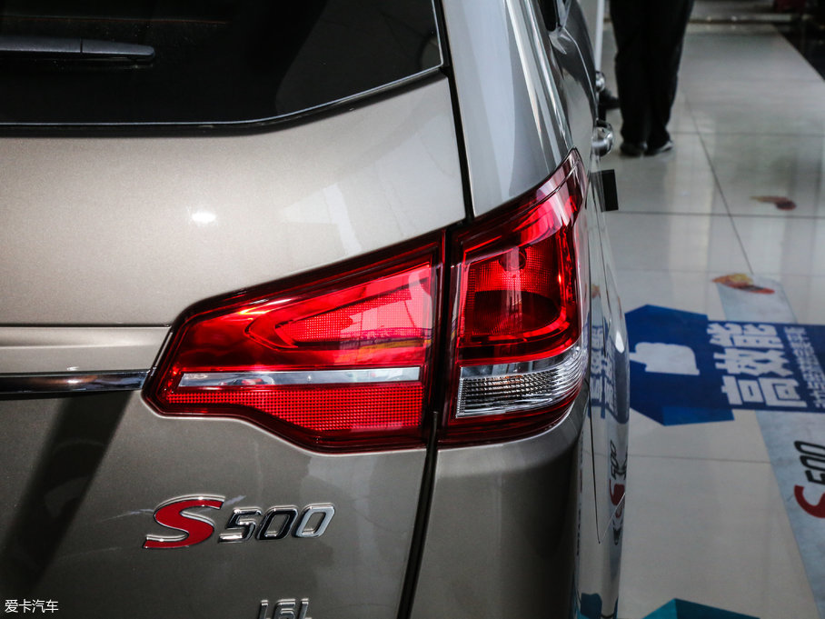 2017���L(f��ng)��S500 1.6L CVT���F��