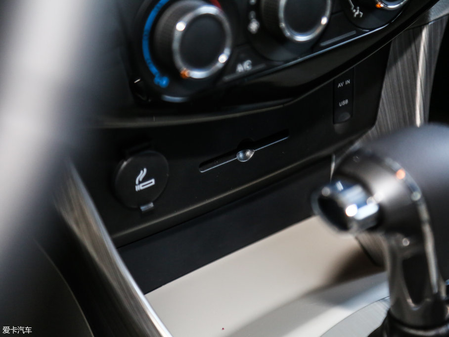 2017���L(f��ng)��S500 1.6L CVT���F��