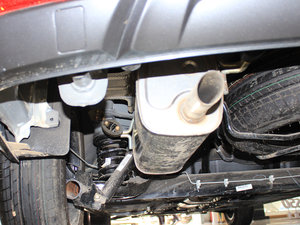 2017款1.5L 手动精英型 排气管