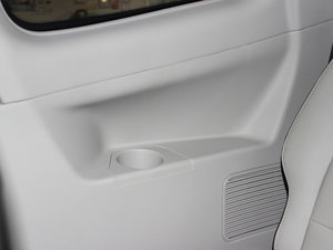 2017款1.5L 手动精英型 空间座椅