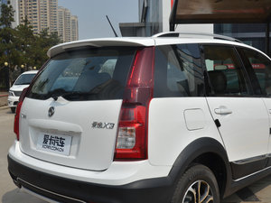2017款1.5L 手动舒适型 尾灯
