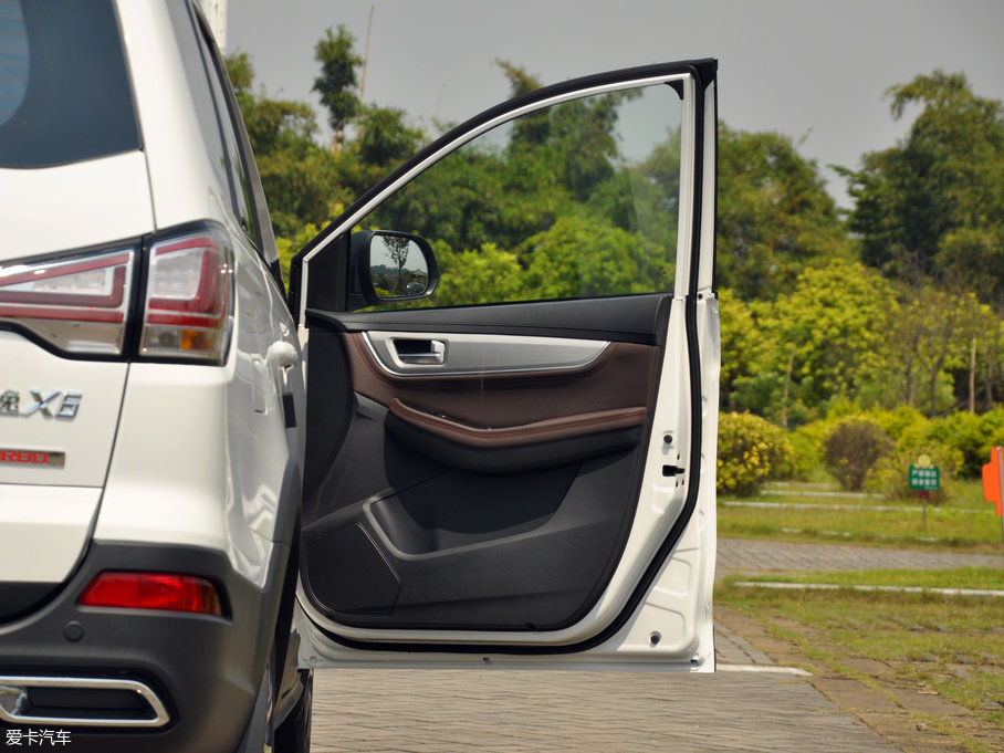 2017X6 (l) 1.5T CVTA