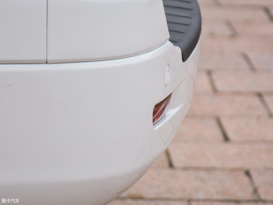 2018L(fng)CM7 2.0T ԄŞ