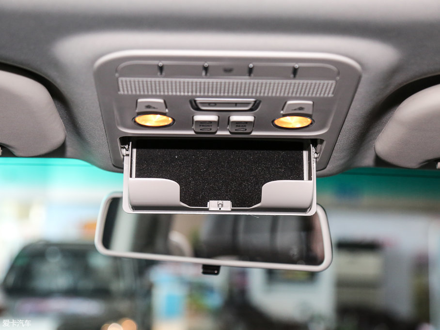 2018L(fng)CM7 2.0T ԄF