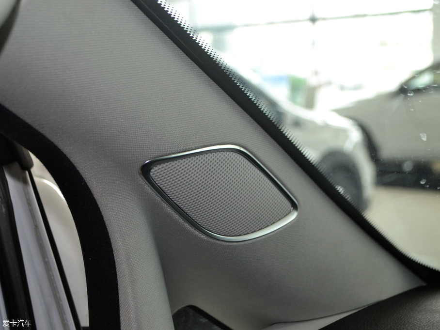 2018L(fng)CM7 2.0T ԄӺA