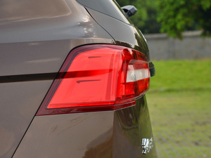 2018ϵ 1.5T ք (x)(ji)^