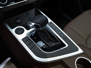 2018款乐享系列 1.6L CVT豪华型 换挡杆