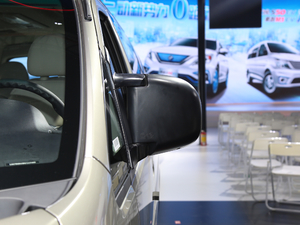 2018款M5 1.6L 手动豪华型 7座 细节外观