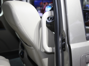 2018款M5 1.6L 手动豪华型 7座 空间座椅