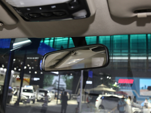 2018款M5 1.6L 手动豪华型 7座 空间座椅