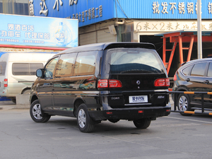 2018款M5L 1.6L 手动舒适型 9座 左后45度