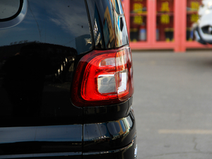 2018M5L 1.6L քm 9 ^