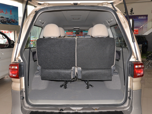 2018款M3L 1.6L 舒适型 7/6座 行李厢空间