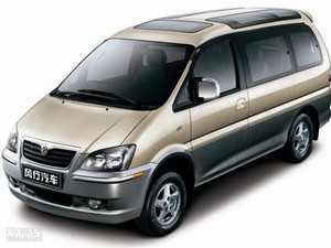 2010款Q8 手动舒适版（长车9座） 整体外观