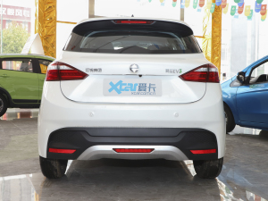 2021款小雷达悦跑型 正后	
