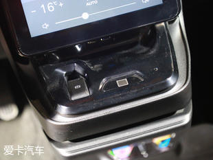 奇點汽車2017款iS6