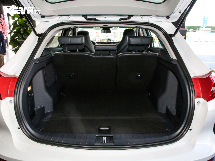 2019REX5 2.0 Lite̽400