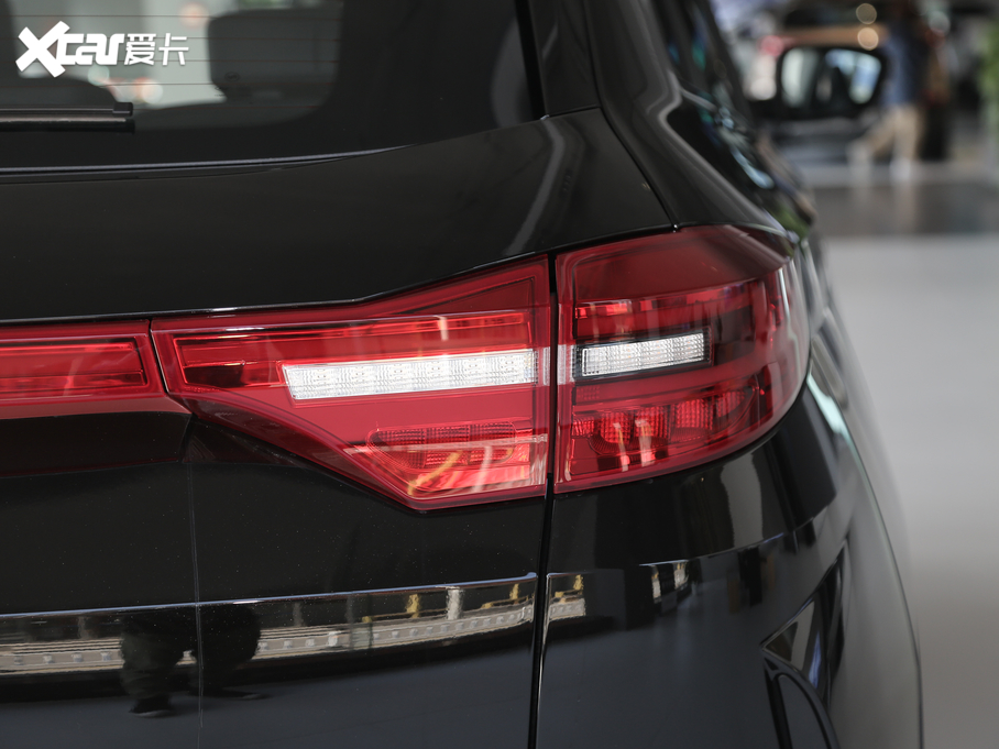 2019REX5 520 Extra (chung)°