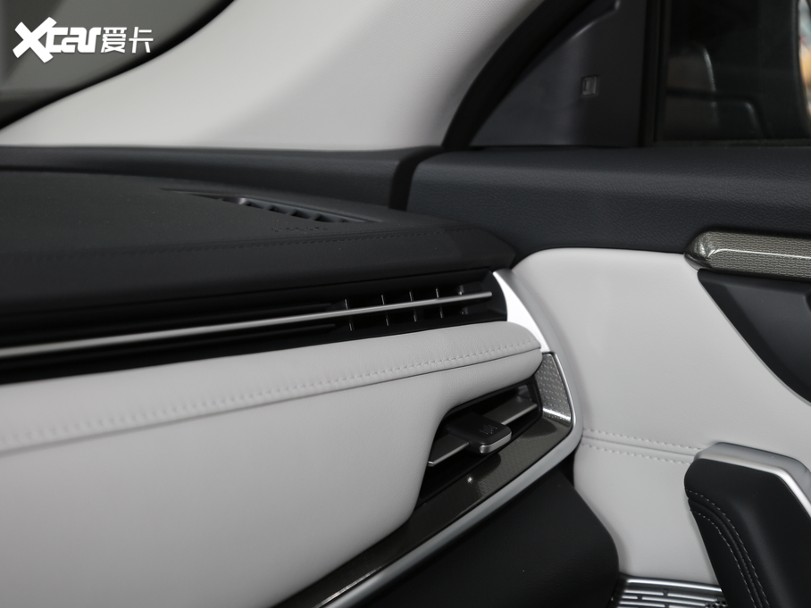 2019REX5 520 Extra (chung)°