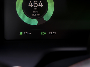 2020EX5-Z Pro ܰ п؅^