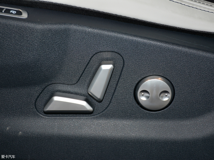 2018REX5 300 Extra(chung)°