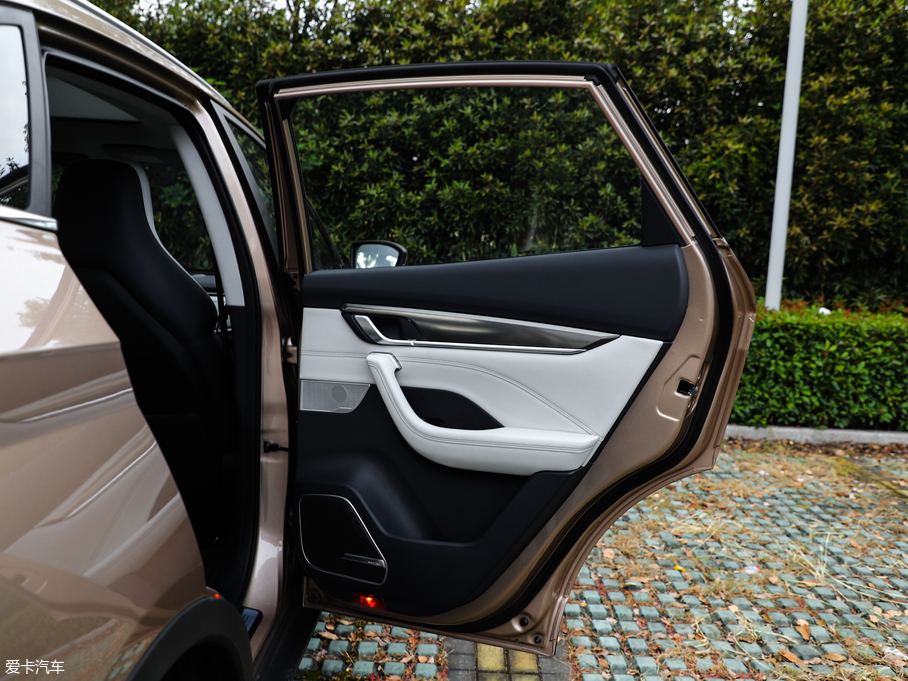 2018REX5 400 Extra°