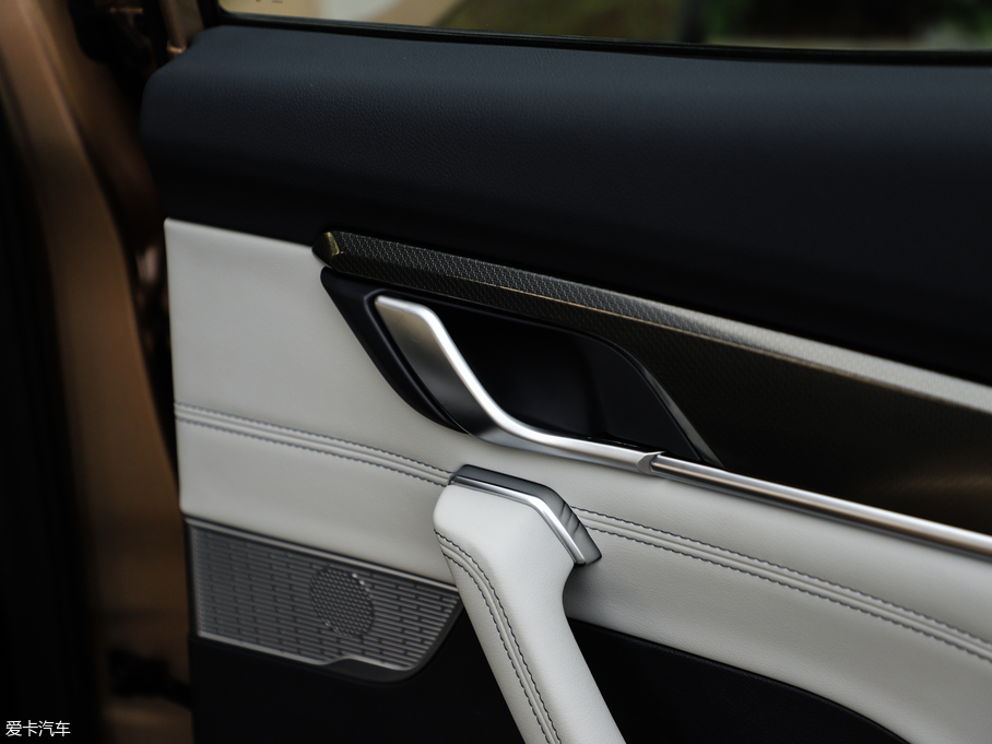 2018REX5 400 Extra°