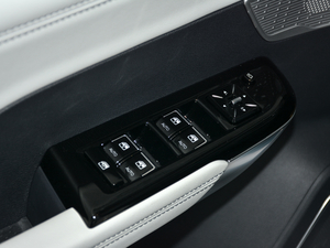 2018300 Extra° {܇ƅ^	