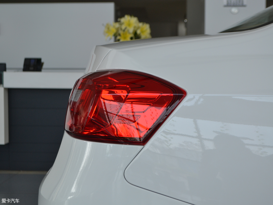 2018L(zhng)C30 EV (j) Ӣ