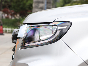 20192.0T 򌾫Ӣ L؛4D20M  VI ^