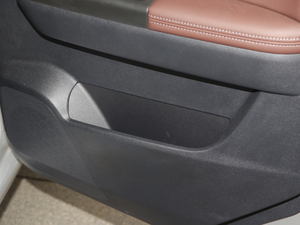 20192.0T 򌾫Ӣ L؛4D20M  VI g