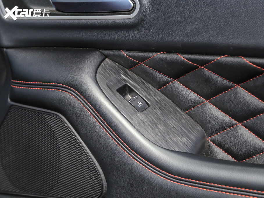 2020���ڳ���Ƥ�� ԽҰ�� 2.0T �Ԅ���������� ����