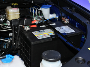 2019款商用版 2.0T 手动四驱领航型 长箱 柴油 其它