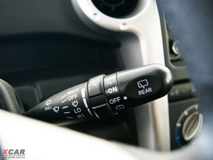 2009款1.5L 手动精英版 中控区