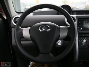 2009款1.5L 手动精英版 中控区