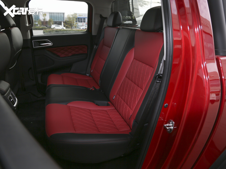 2020���ڳ���Ƥ�� ԽҰ�� 2.0T �Ԅ�(d��ng)���(q��)�M(j��n)�A�� ����