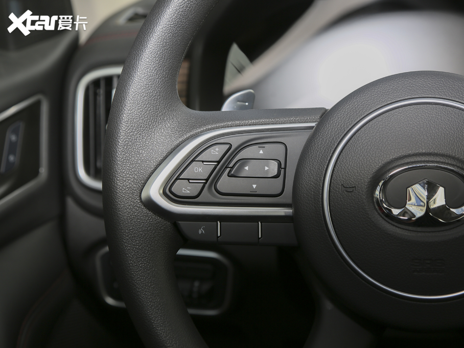 2020���ڳ���Ƥ�� ԽҰ�� 2.0T �Ԅ����(q��)�M(j��n)�A�� ����