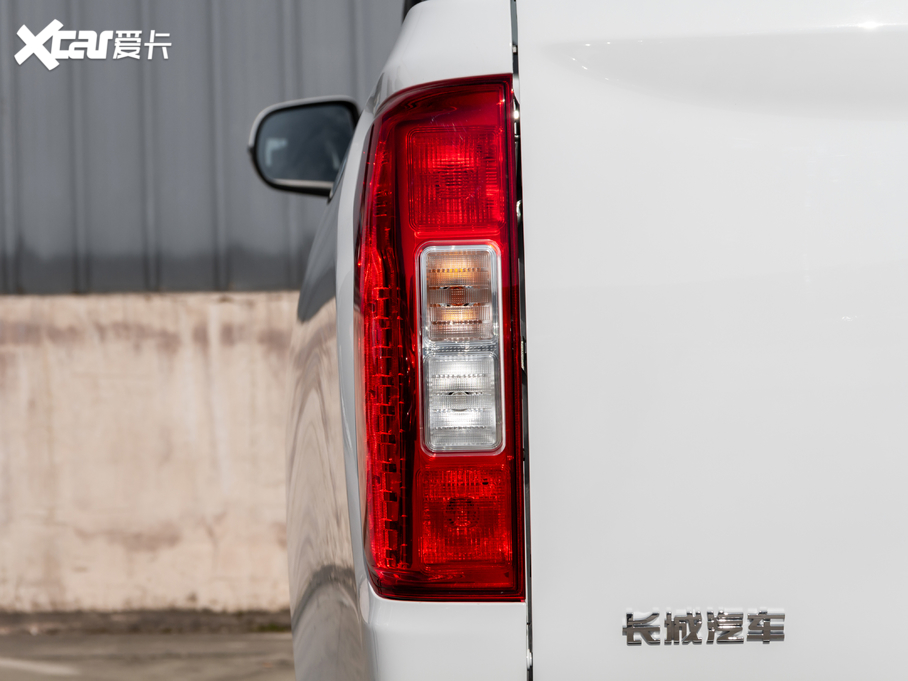 2020���ڳ���Ƥ�� ���ð� 2.0T �Ԅ���򌾫Ӣ�� ���p ����