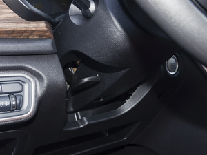 2020ԽҰ 2.0T Ԅ(dng)(q)M(jn)A  п؅^(q)