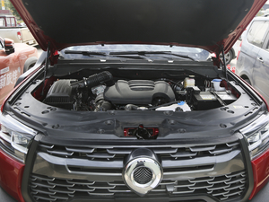 2020款越野版 2.0T 自动四驱进阶型 柴油 发动机