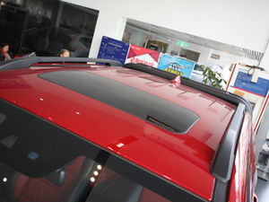 2020款越野版 2.0T 自动四驱高阶型 柴油 车顶