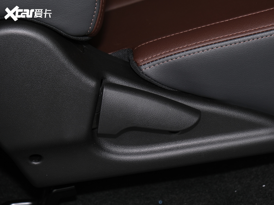 2020LE5 2.0T  򌾫Ӣp VI