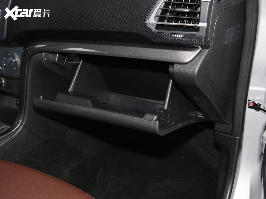 2020LE5 2.0T  򌾫Ӣp VI