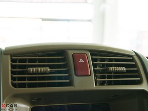 2009款锐意版 2.0L 豪华型 空调出风口