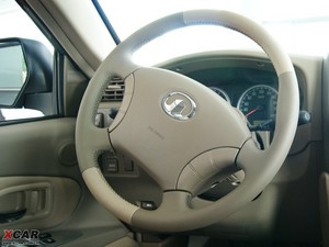 2009款锐意版 2.0L 豪华型 方向盘