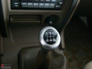 2009款锐意版 2.0L 豪华型 换挡杆