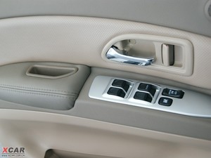 2009款锐意版 2.0L 豪华型 空间座椅