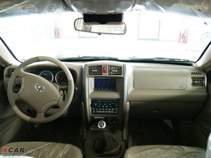 2009款锐意版 2.0L 豪华型 内饰全景